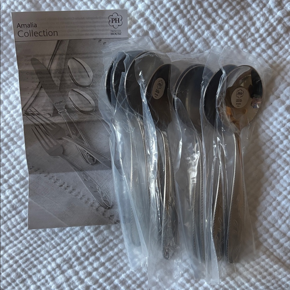 PRINCESS HOUSE AMALIA FLATWARE ROUND Soup Spoons (8)